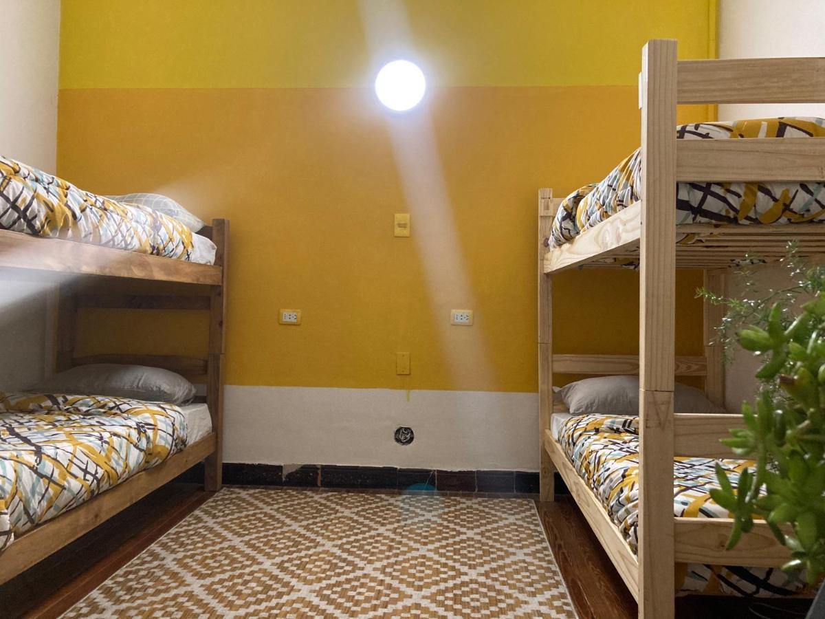 Blanes Hostel Монтевидео Экстерьер фото